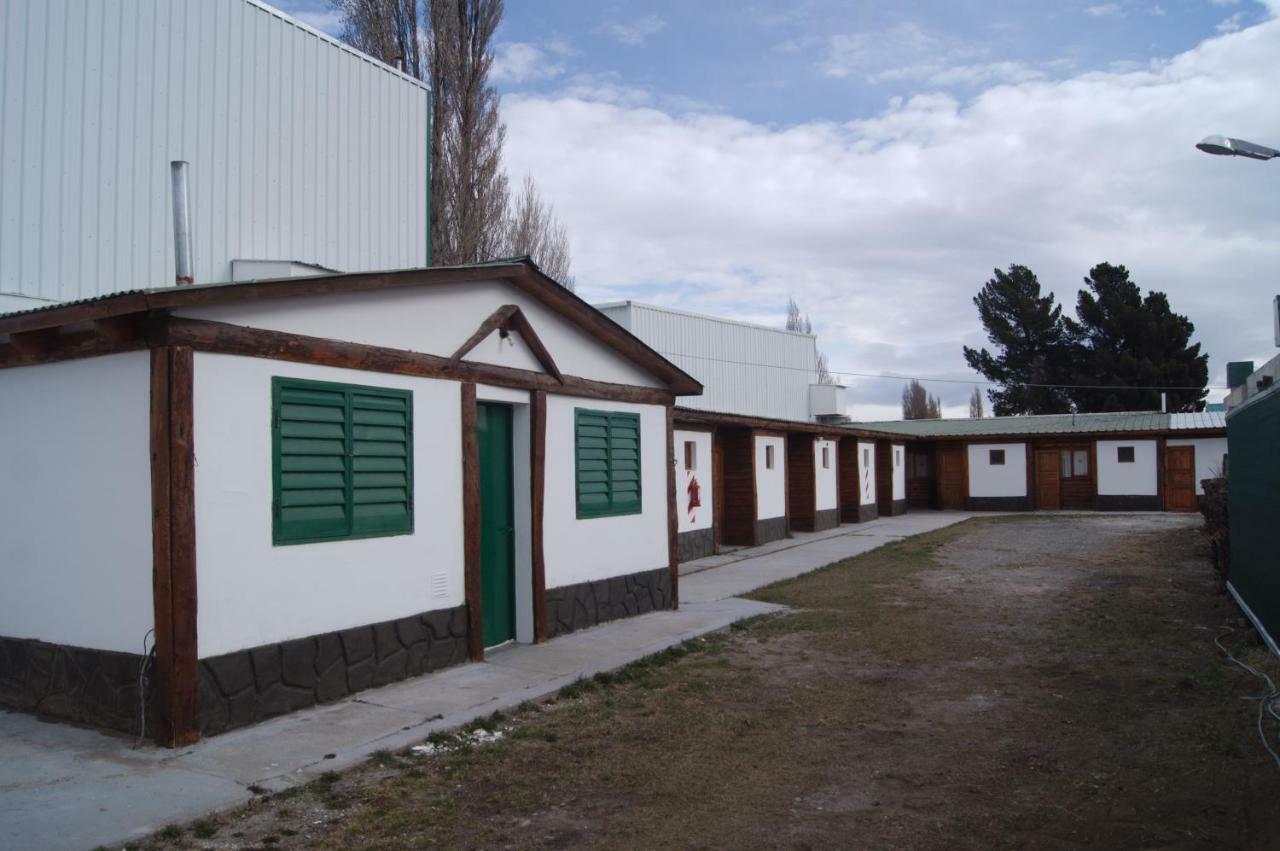 Pinito'S Hostel El Calafate Exterior foto